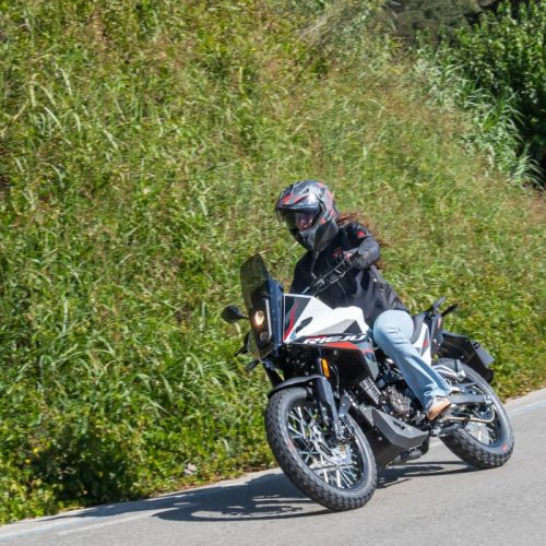 Rieju-8-Aventura-125-Concessionnaire-Freebikes-Visuel_